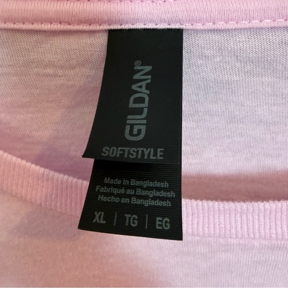 Gildan Softstyle Pink "I Suck at Fantasy Football" Unicorn Tee - XL - Picture 2 of 4